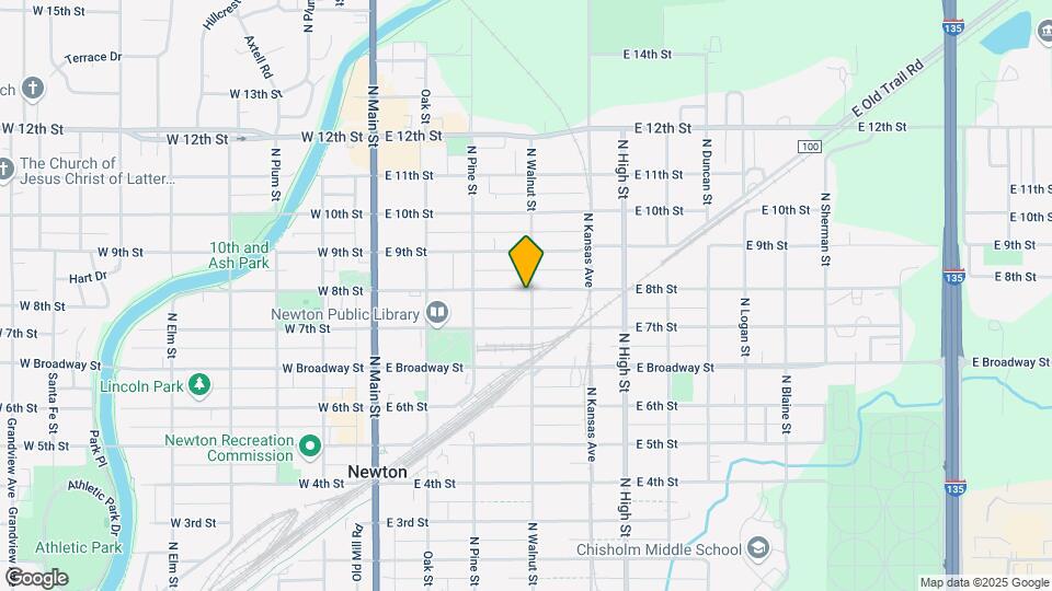 825 N Walnut St Map and Location Details