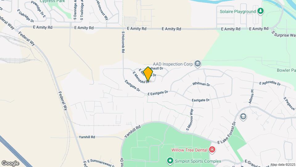 2705 E Mendota Dr Map and Location Details
