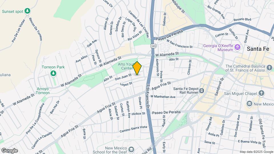 925 Dunlap St Map and Location Details