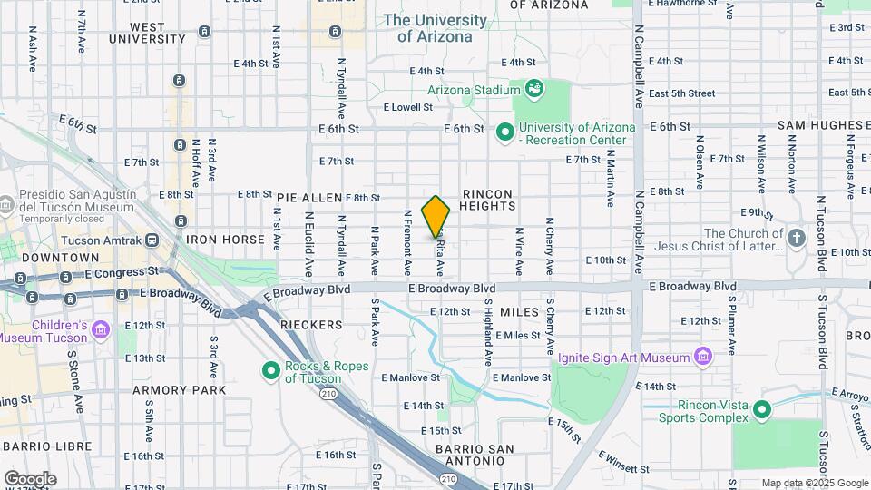1137 E 10th St Mapa y Detalles de la Ubicación