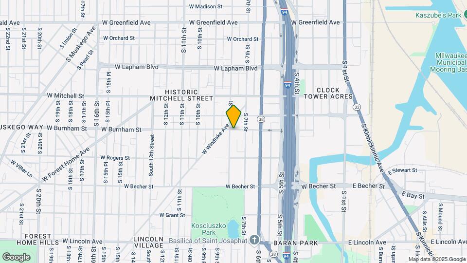 1900 S 8th St Map and Location Details
