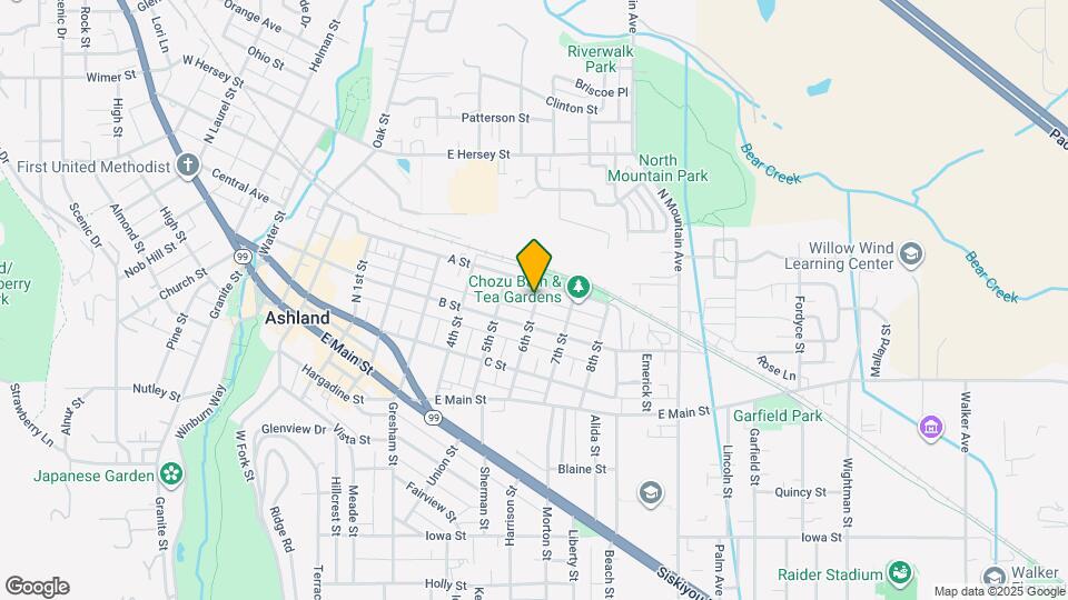 261 6th St Map and Location Details