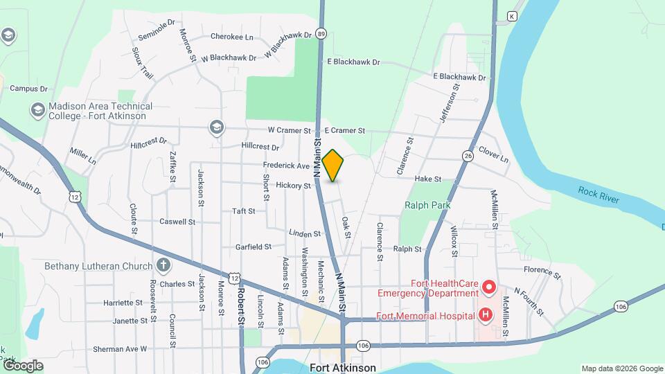 713 Oak St Map and Location Details