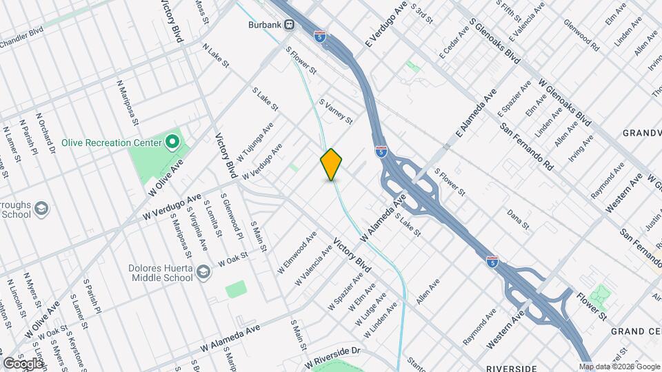 230 W Cedar Ave Map and Location Details