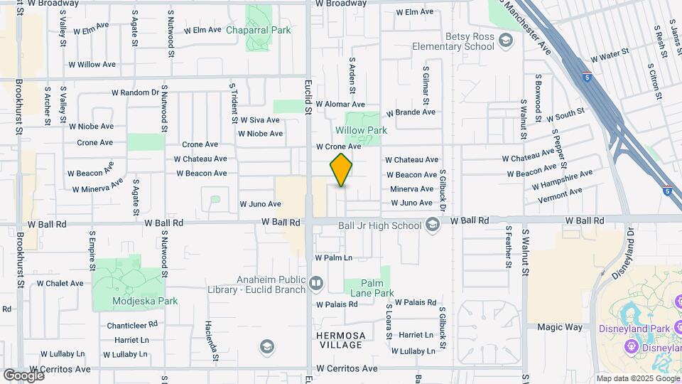 920-926 S Roberts St Map and Location Details