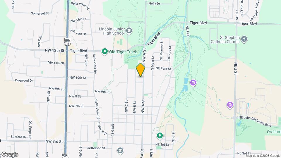 214 NW 9th St Map and Location Details