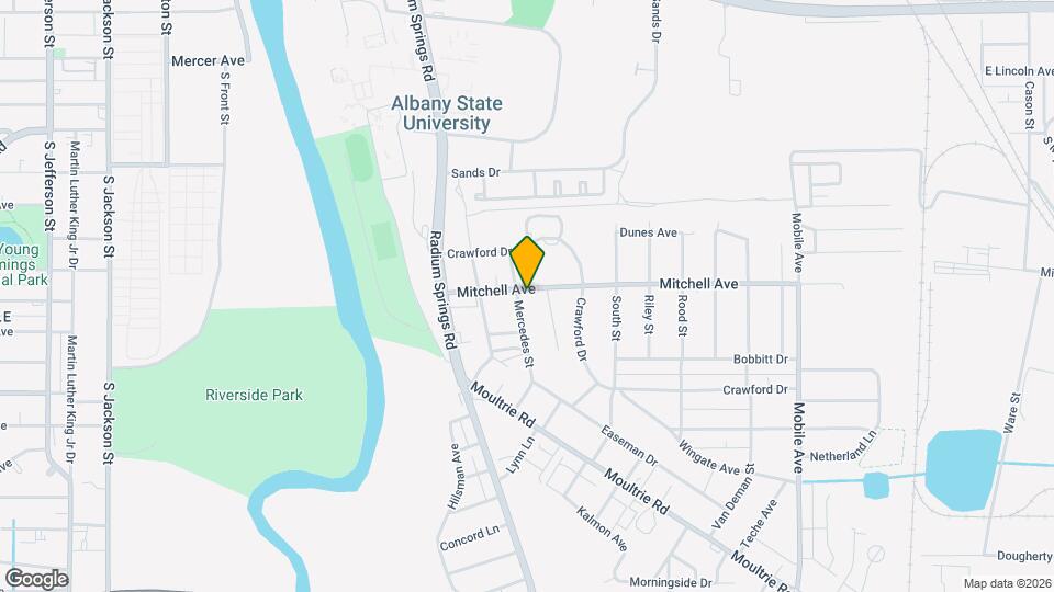 902 Mercedes St Map and Location Details