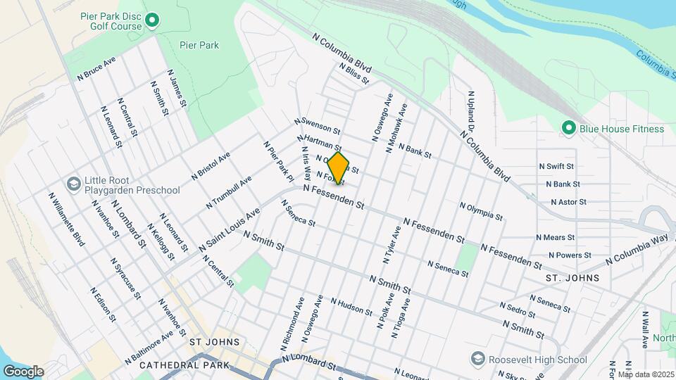 8203 N Fessenden St Map and Location Details