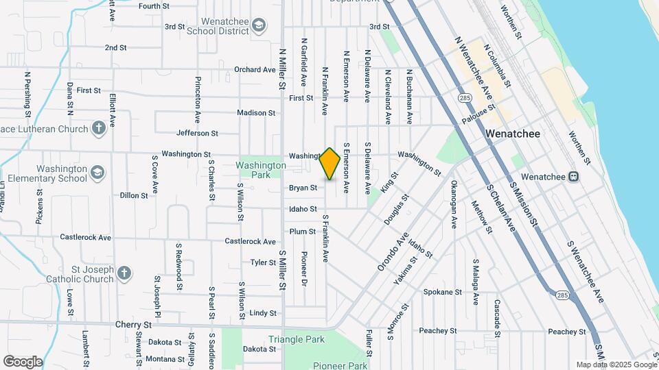 133 S Franklin Ave Map and Location Details