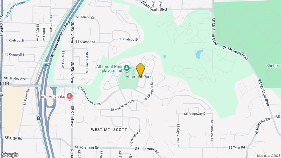 8996 SE Bristol Park Dr Map and Location Details