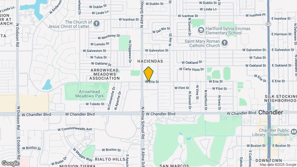 957 W Erie St Map and Location Details