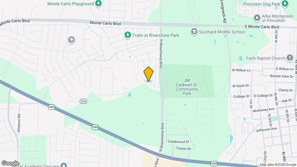 811 Emerald Dr Mapa y Detalles de la Ubicación