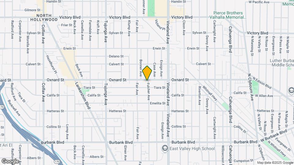 11104 Oxnard St Map and Location Details