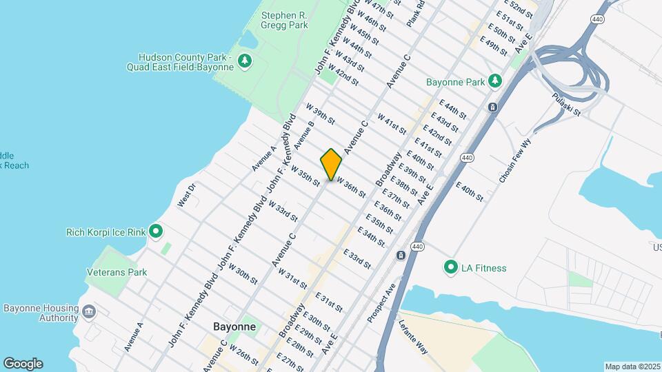 808-810 Avenue C Mapa y Detalles de la Ubicación
