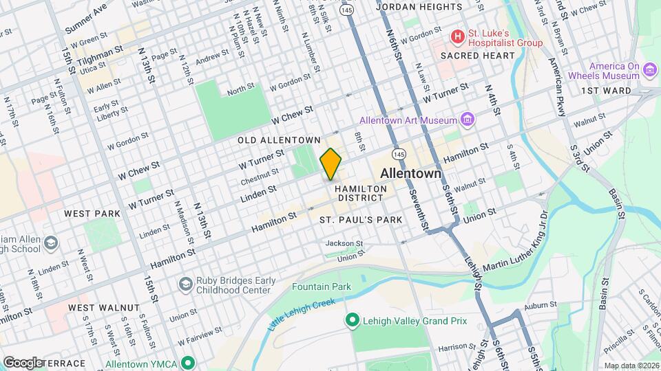 922 W Court St Map and Location Details