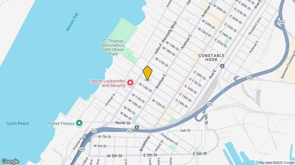 84 W 14th St Map and Location Details