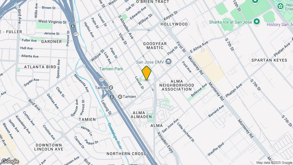 1359 Vine St Map and Location Details