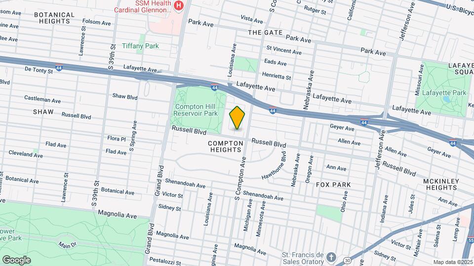 Russell Park Apartments Mapa y Detalles de la Ubicación
