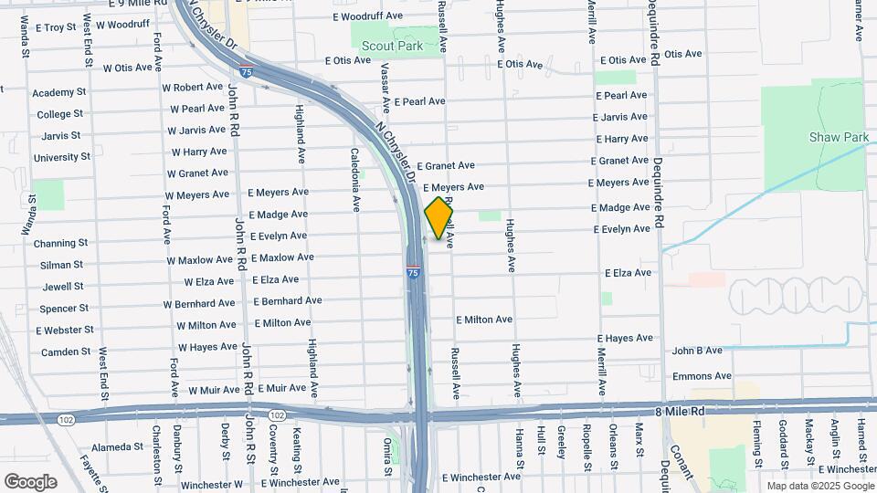 1011 E Maxlow Ave Map and Location Details