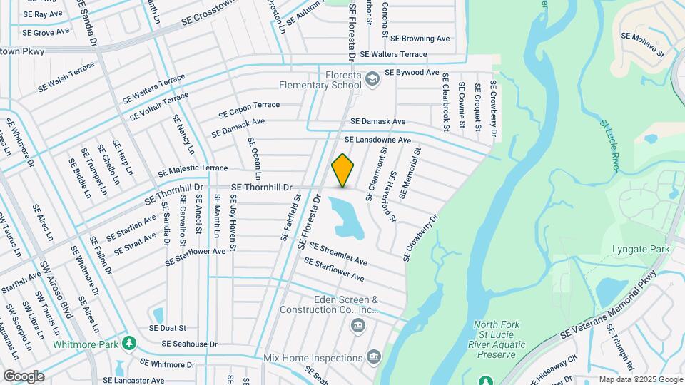 832 SE Thornhill Dr Map and Location Details