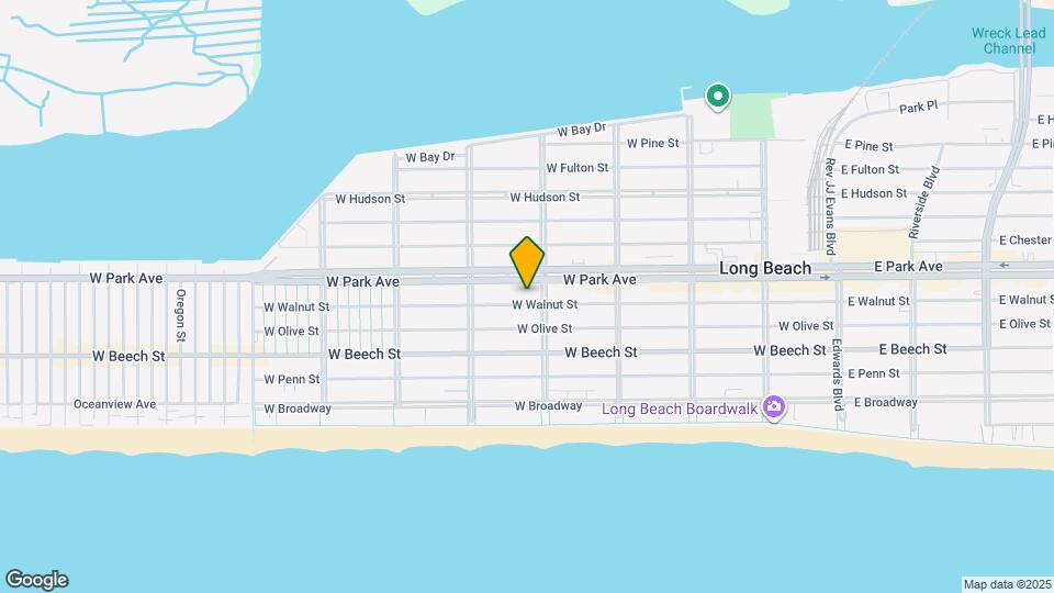 411 W Walnut St Map and Location Details