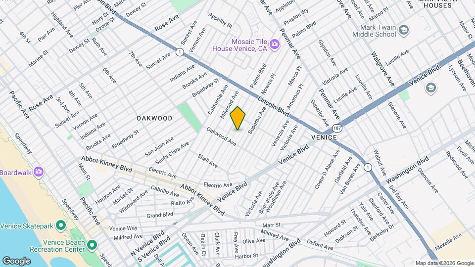 821 Nowita Pl Map and Location Details