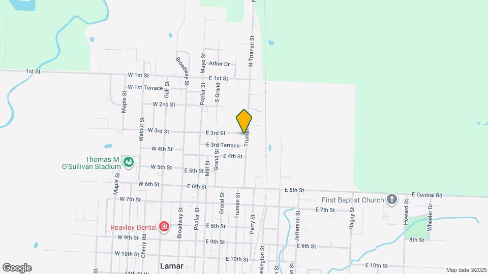 405 E 3rd St Map and Location Details