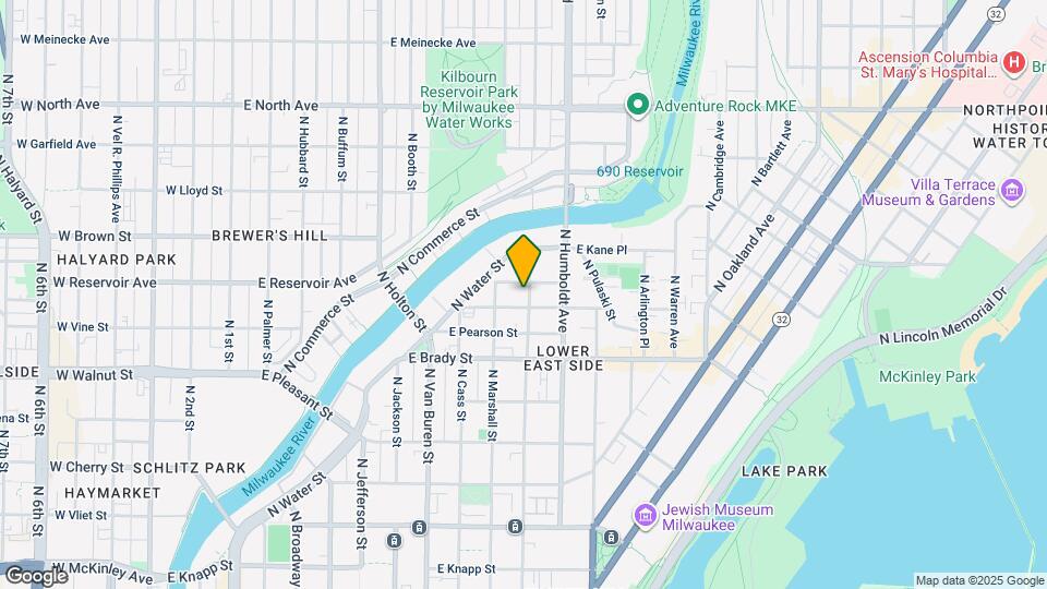 1815 N Astor St Map and Location Details