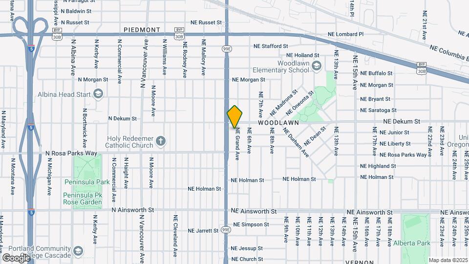 6607 NE Grand Ave Map and Location Details
