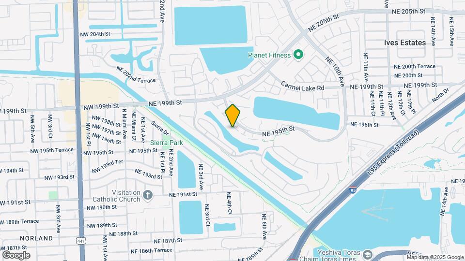 528 NE 195th St Map and Location Details