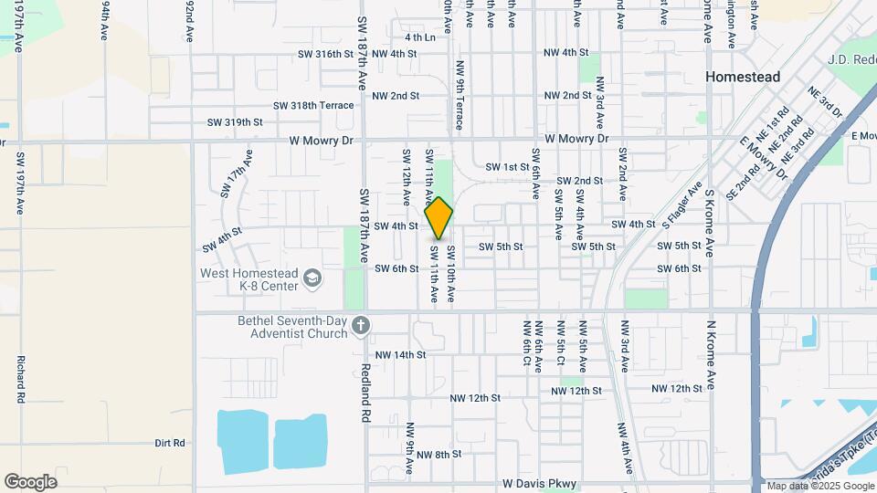 429-449 SW 11th Ave Map and Location Details