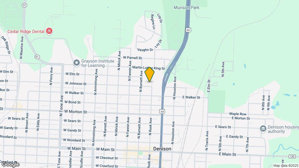 305 W Johnson St Map and Location Details