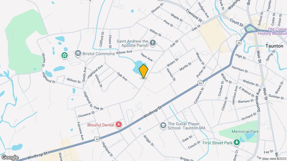 111 Oak St Map and Location Details