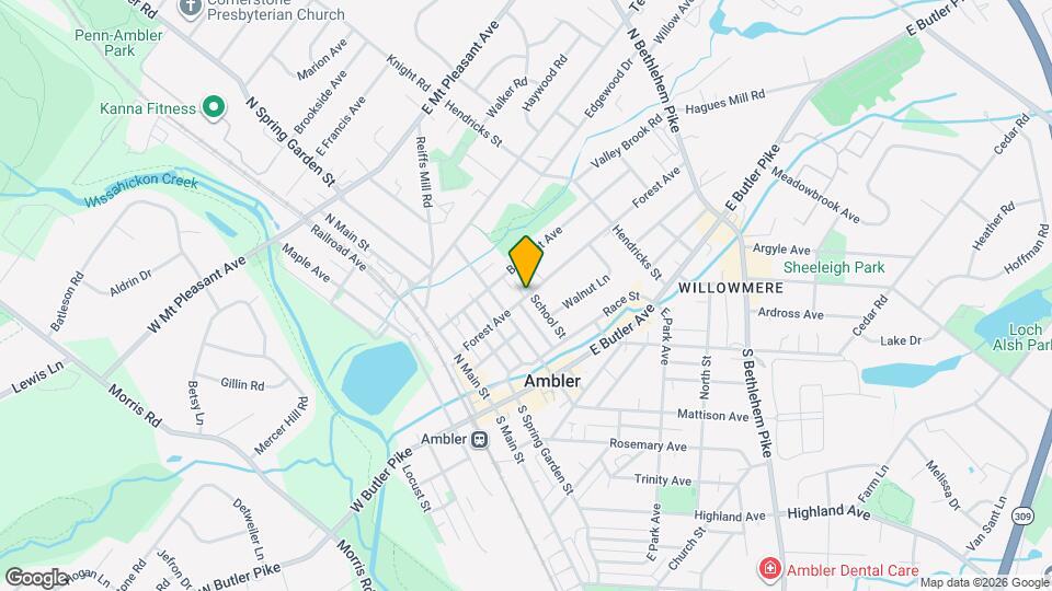 121 Forest Ave Mapa y Detalles de la Ubicación