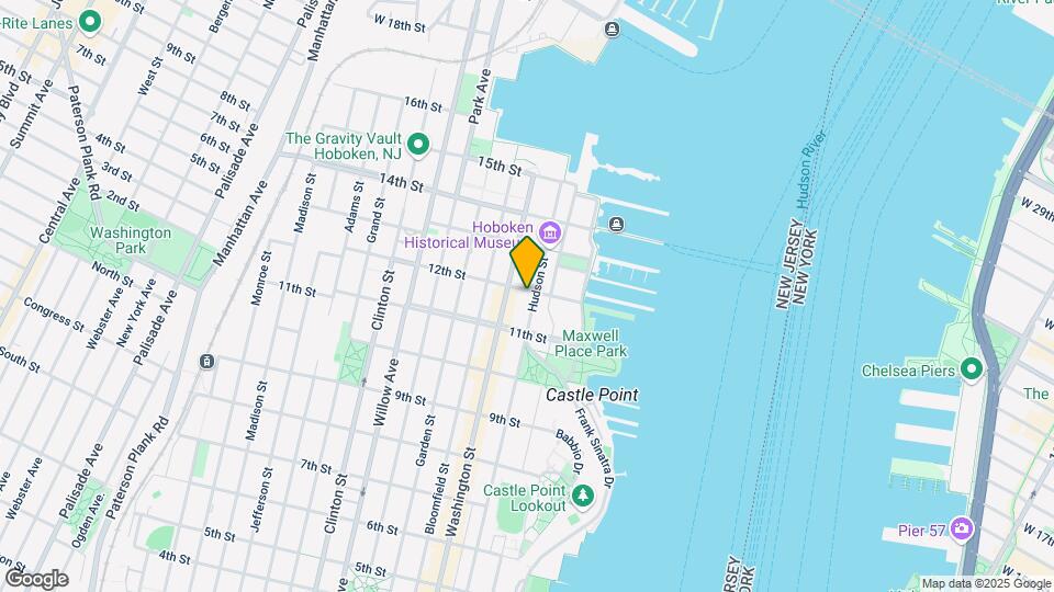 1124 Hudson St Map and Location Details