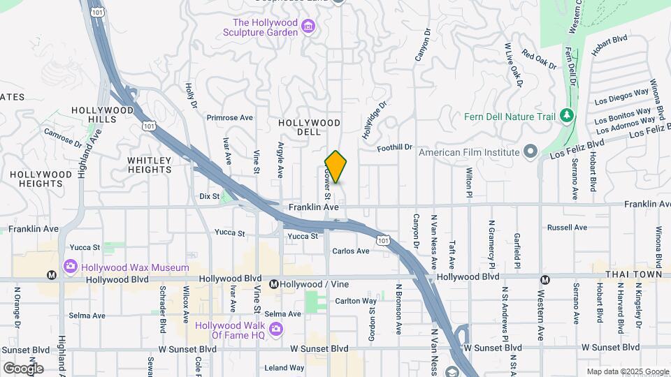1933 N Beachwood Dr Mapa y Detalles de la Ubicación