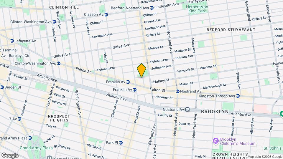 8 Spencer Pl Map and Location Details