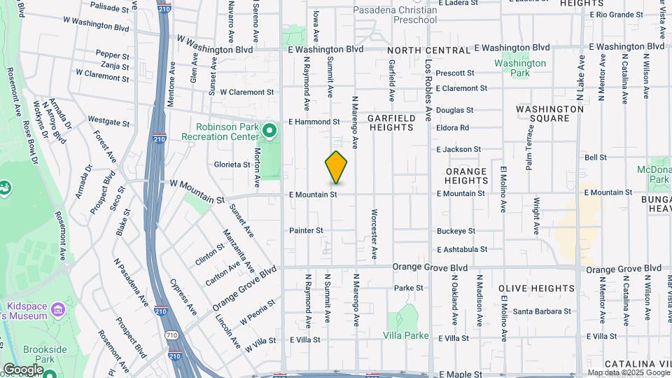922 N Summit Ave Map and Location Details