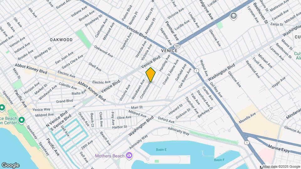 724 Crestmoore Pl Map and Location Details