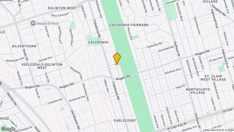 371 Mcroberts Av Map and Location Details