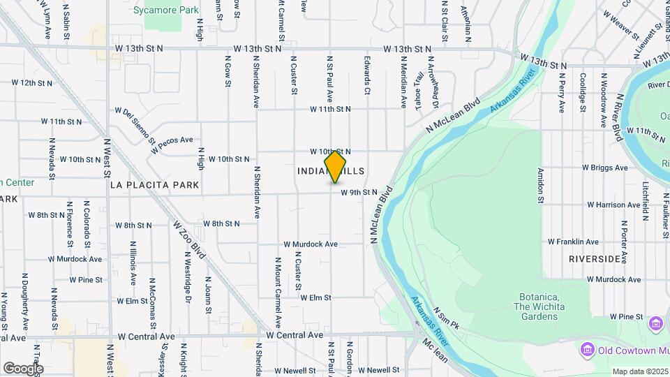 1000 N St Paul St Map and Location Details