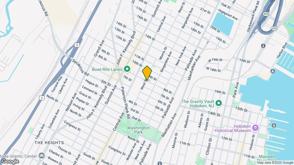 527 8th St, Unit 1R Map and Location Details