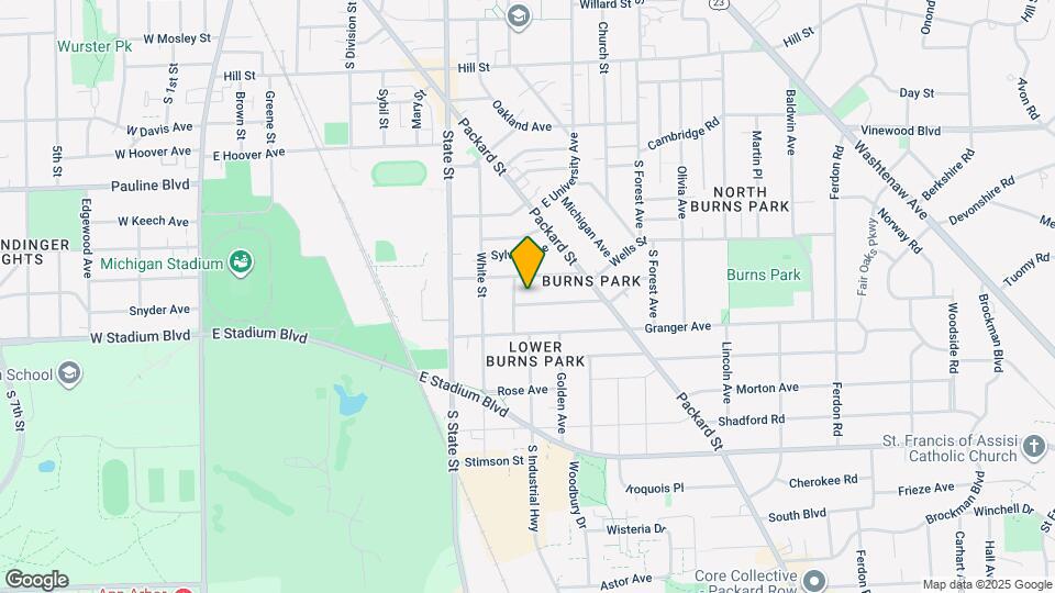 911 Woodlawn Ave Map and Location Details