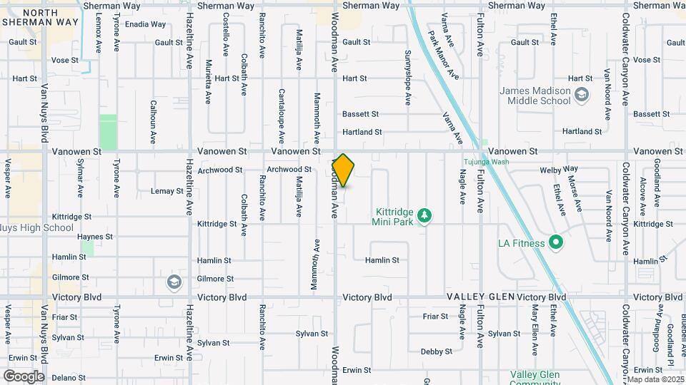 6660 Woodman Ave Mapa y Detalles de la Ubicación