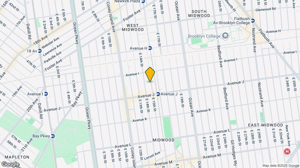 954 E 15th St Map and Location Details