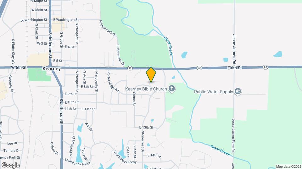 911 E 8th Cir Map and Location Details