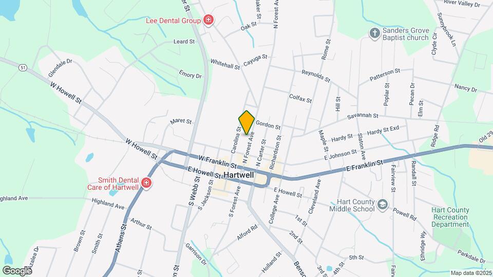 195 N Forest Ave Map and Location Details