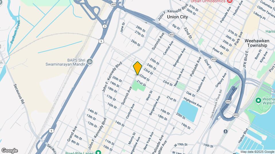 2110 Summit Ave Map and Location Details