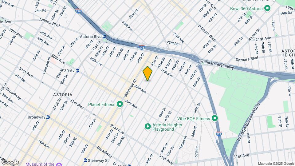 2568 42nd St Map and Location Details