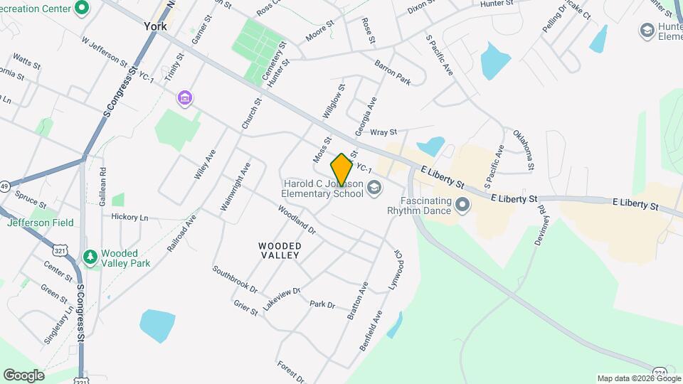 207 Oak St, Unit A Map and Location Details